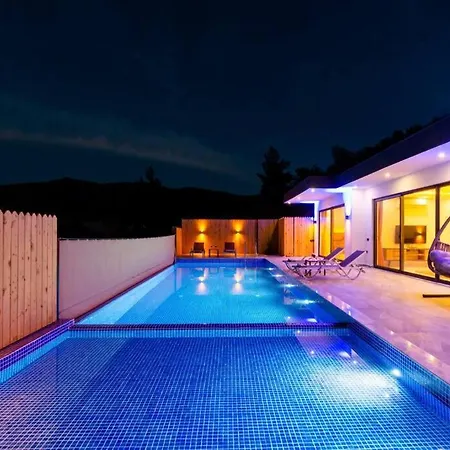 Hotel Light River / Kalkan